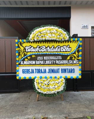 Papan Bunga Duka di Tembagapura